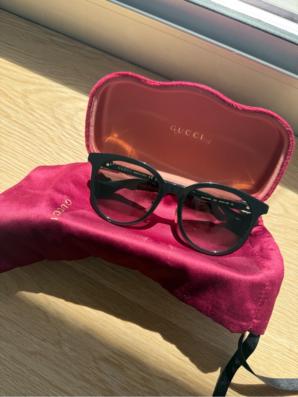 Gucci Black Round Frame Sunglasses with Burgundy Case